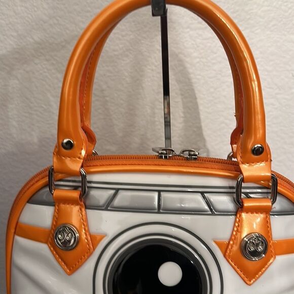Loungefly Dome Purse Star Wars BB8 Pre-owned. Dome style no longer being made. - Picture 7 of 13